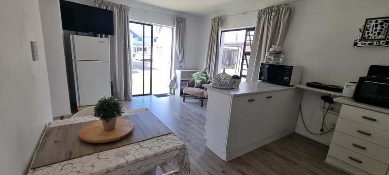 1 Bedroom Property for Sale in Diaz Western Cape